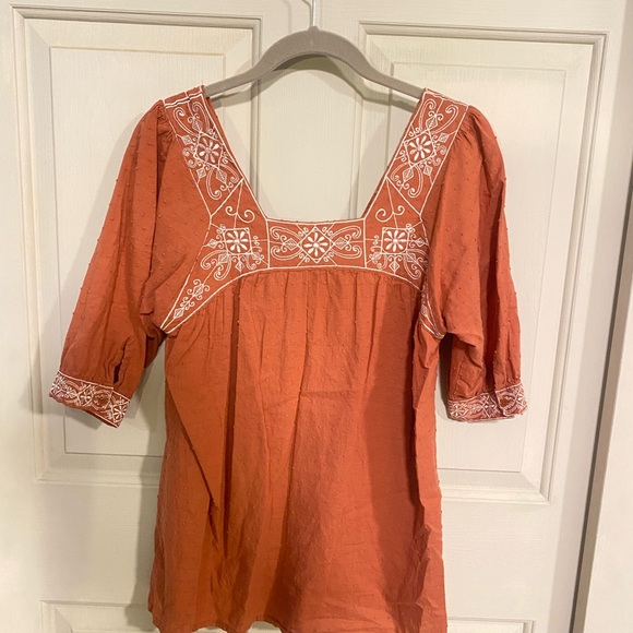 anthropologie Gentle Folk Embroidered Blouse • 10 Medium - Picture 5 of 6